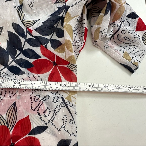 Alfred Dunner White w Red Multi Floral 3/4 Sleeve Top Plus Size 22W Swiss Dot - Picture 5 of 8